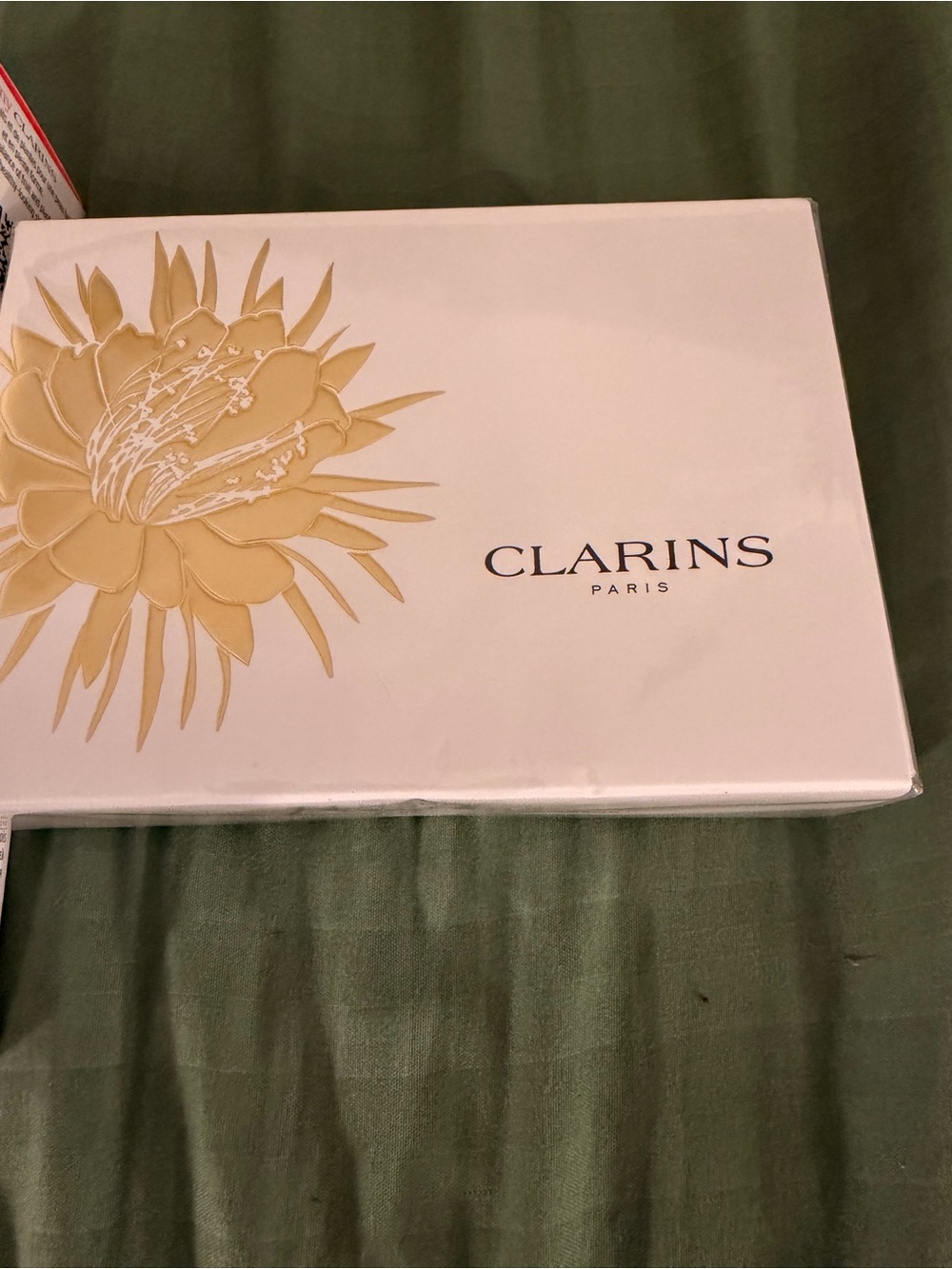 Clarins RE-MOVE Purifying Cleansing Gel & Precious Cream - Picture 5 of 6